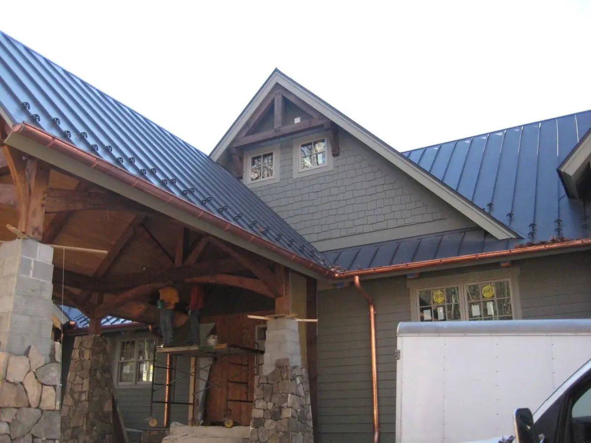 Craftsman Roofing team delivering quality roofing work in Edna